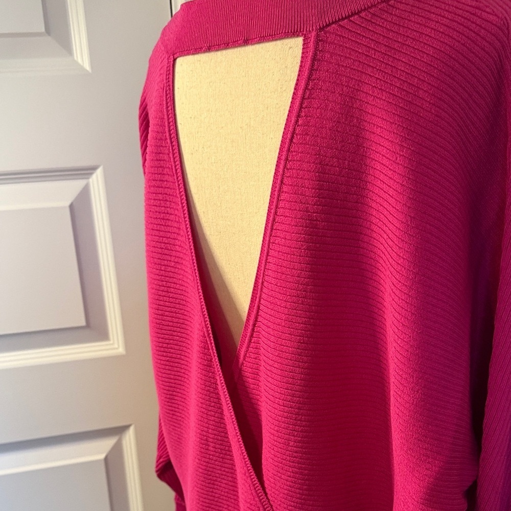 Pink Lightweight Ribbed Crewneck, Open Back Sweater - Picture 5 of 6